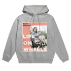 中嶋涼子の車椅子ですがなにか？！のPink bg Ver.2 Hoodie