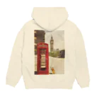 犬グッズの店しえるぶるーのコーギー in LONDON Hoodie:back