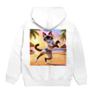 猫と紡ぐ物語のリズム感抜群！長身な白シャムネコがビーチでランバダダンス！  Hoodie:back