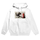 ハルいちLabの躍動感のある猫とコーラ Hoodie