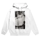 KAZU SHOPの可愛い猫のお昼寝　癒し Hoodie