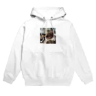 おすすめグッツ販売します。のねこが足元でくつろいでいる Hoodie