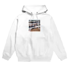 Mickショップの海岸に広がる砂浜と波打ち際 Hoodie