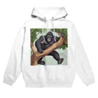 namuhatimanの木を登っているゴリラ Hoodie