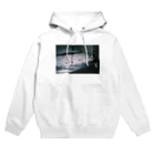 oni_boucleの車に積もる雪の中の☺︎ Hoodie