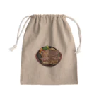 メシテロタイプ（飯テロTシャツブランド）の1ポンドステーキ Mini Drawstring Bag