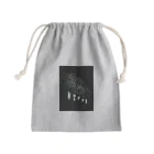 空屋　sorayakusakaの201408161947004　白の連発 Mini Drawstring Bag