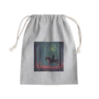 umakoiの夜の不気味な森での乗馬風景 Mini Drawstring Bag