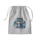 可愛らしいドラゴンのイラストグッズ店の可愛らしいドラゴンマスコット Mini Drawstring Bag