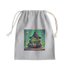 Louvreのカエルボス Mini Drawstring Bag