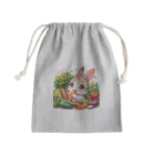 ukyoozakiのにんじんを食べてるウサギ Mini Drawstring Bag