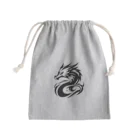 Lovers-chapelの迫力満点の龍の姿 Mini Drawstring Bag