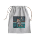 猫と紡ぐ物語のイルカと猫が海を共に泳ぐ異種間の絆が存在 Mini Drawstring Bag