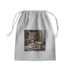 だんのんのサンドイッチでランチする猫 Mini Drawstring Bag