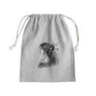 SUMIeの紅と女性 Mini Drawstring Bag