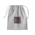 KeahAの最先端のファッションを追求するあなたにぴったりの一着。 Mini Drawstring Bag