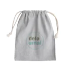 carl-carlのdela umai ロゴ丸 Mini Drawstring Bag