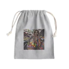 SWQAの買い物をする彼女 Mini Drawstring Bag