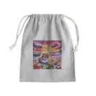 yunakiziの夕日の中シーガラスで遊ぶ子猫 Mini Drawstring Bag