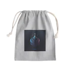 Rinのスリムでスタイリッシュなデザイン Mini Drawstring Bag