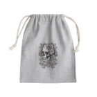 japanese-creatorの骸骨　薔薇　デザインTシャツ　アート　グラフィック Mini Drawstring Bag