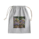 AQUAMETAVERSEの華やかな花が入った花かご　なでしこ1478 Mini Drawstring Bag