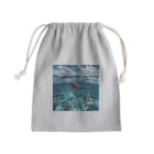 AQUAMETAVERSEのモルジブの大海原で人魚が泳いでいますsanae2074 Mini Drawstring Bag