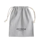 minneのminneのロゴ Mini Drawstring Bag