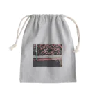 ヌンキの他人の家の花 Mini Drawstring Bag