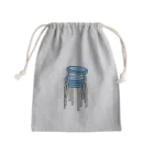 魚の水割りの青いスツール Mini Drawstring Bag