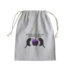 保護猫支援ショップ・パール女将のお宿の毒リンゴはいかが？　パープル Mini Drawstring Bag