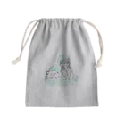 浅山しおん（ハリネズミのソフィー）のオリジナル　ハリネズミのソフィー、女の子と一緒に寝る。 Mini Drawstring Bag