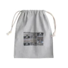 疑家族製造所 SUZURI店の人形さん No.1-2 Mini Drawstring Bag