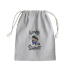 momino studio SHOPの叫ぶの大好き。 Mini Drawstring Bag