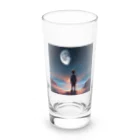 たまねぎの月を眺める少年が描かれた美しい風景です。 Long Sized Water Glass :front