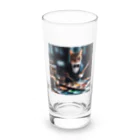 Koroniumの一匹の個性的な猫が絵筆を握っています Long Sized Water Glass :front