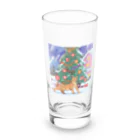 urako77のクリスマスツリーの前で楽しむオオヤマネコ Long Sized Water Glass :front