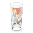 ShopＴＫの夏の爽やかな風に包まれた青年 Long Sized Water Glass :front