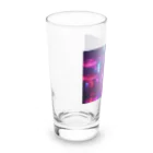 shell_hutの雨の降る夜、街灯が街を照らしながら、一人で歩く主人公 Long Sized Water Glass :left