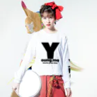 young.moのBIG Y oung. WHITE Long Sleeve T-Shirt :model wear (front)