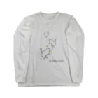 山を登る猫の星を集めるねこ Long Sleeve T-Shirt