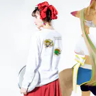 Siderunの館 B2の【バックプリント】画伯チックな風神雷神 Long Sleeve T-Shirt :model wear (back, sleeve)