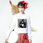 tizujonoboukenの喫茶を楽しむゴリラさん ロングスリーブTシャツの着用イメージ(表面)
