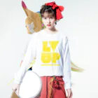 ラーメン作戦レベルアップのLVUP yellow Long Sleeve T-Shirt :model wear (front)
