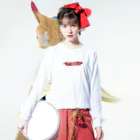 禿茶瓶堂の70's GRAFFITI(ヨンフォア赤・キャスト) ロングスリーブTシャツの着用イメージ(表面)