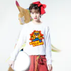 【公式】KYORAKU SHOPのたぬ吉(Type D:全9色) ロングスリーブTシャツの着用イメージ(表面)