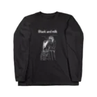 maiomuのBlack and milk (black) ロングスリーブTシャツ