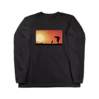 ukabuboshioの猫と夕日 Long Sleeve T-Shirt