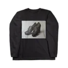 ニヤシマ商店のShoes Long Sleeve T-Shirt