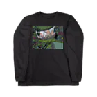 EDGE WATER IN officialのE.W.I L/S-T③「E.W.I_TV📺Saturday Cat Music」 ロングスリーブTシャツ